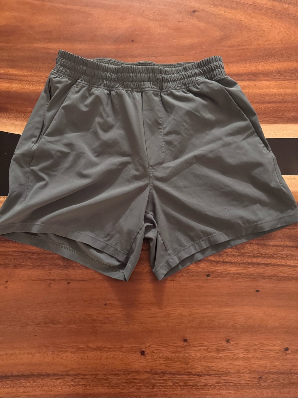 TWO lululemon athletica Men's Athletic Shorts in Olive